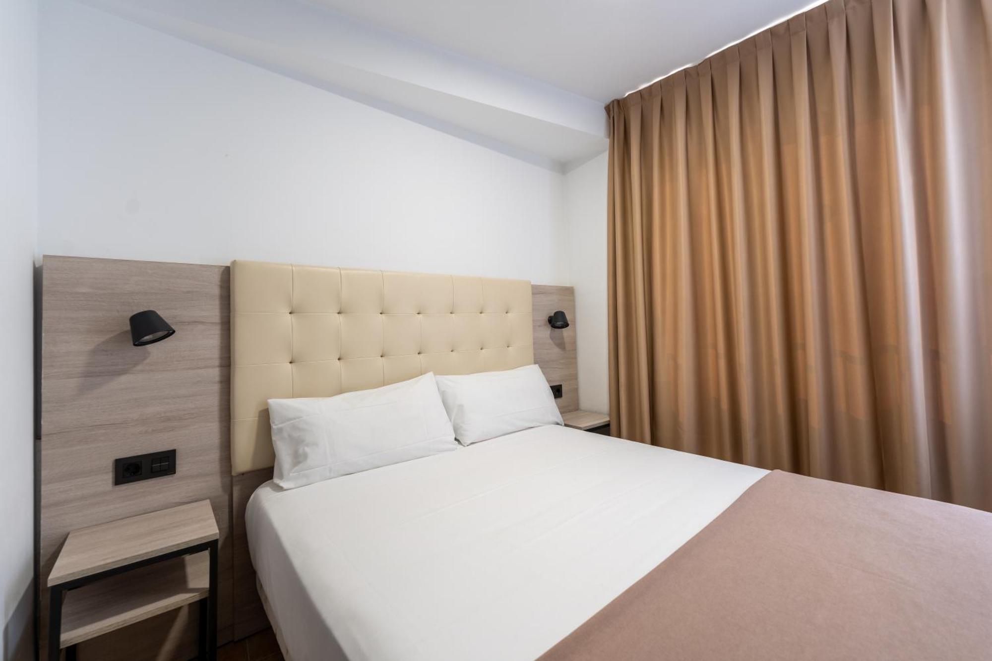 Hotel Queens - Adults Only Benidorm Zewnętrze zdjęcie