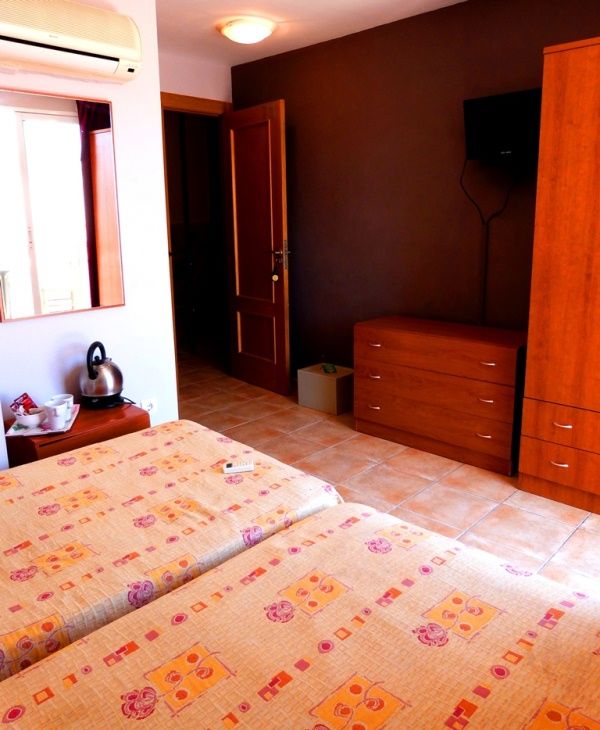 Hotel Queens - Adults Only Benidorm Zewnętrze zdjęcie