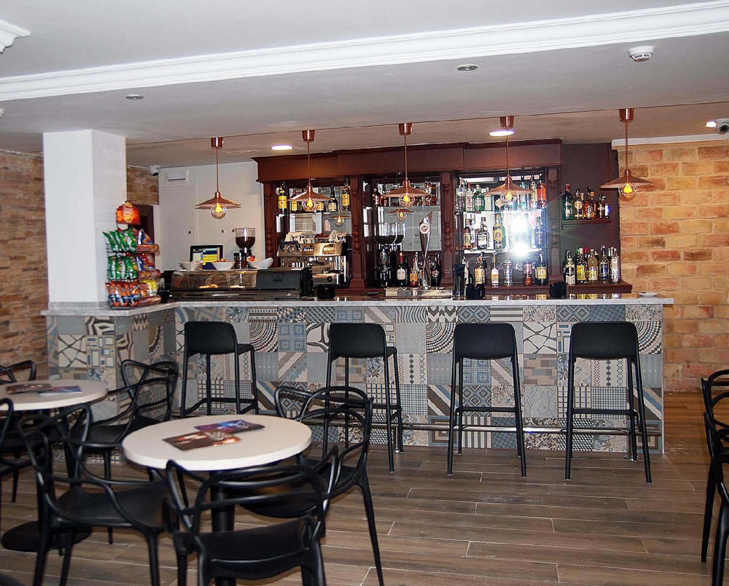 Hotel Queens - Adults Only Benidorm Zewnętrze zdjęcie